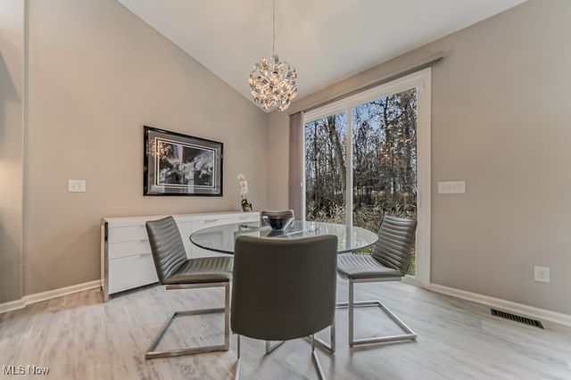 6688 Amber Way, North Ridgeville, OH 44039