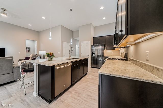 6688 Amber Way, North Ridgeville, OH 44039