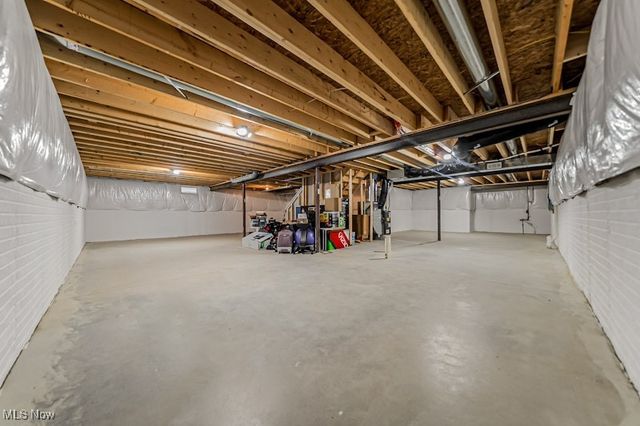 6688 Amber Way, North Ridgeville, OH 44039