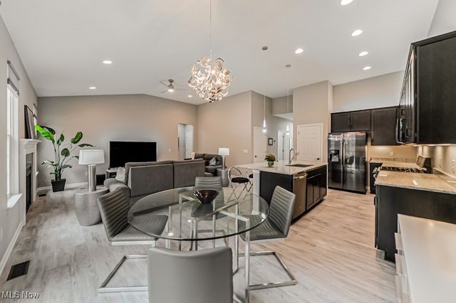 6688 Amber Way, North Ridgeville, OH 44039