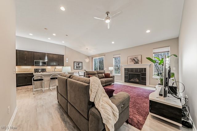 6688 Amber Way, North Ridgeville, OH 44039