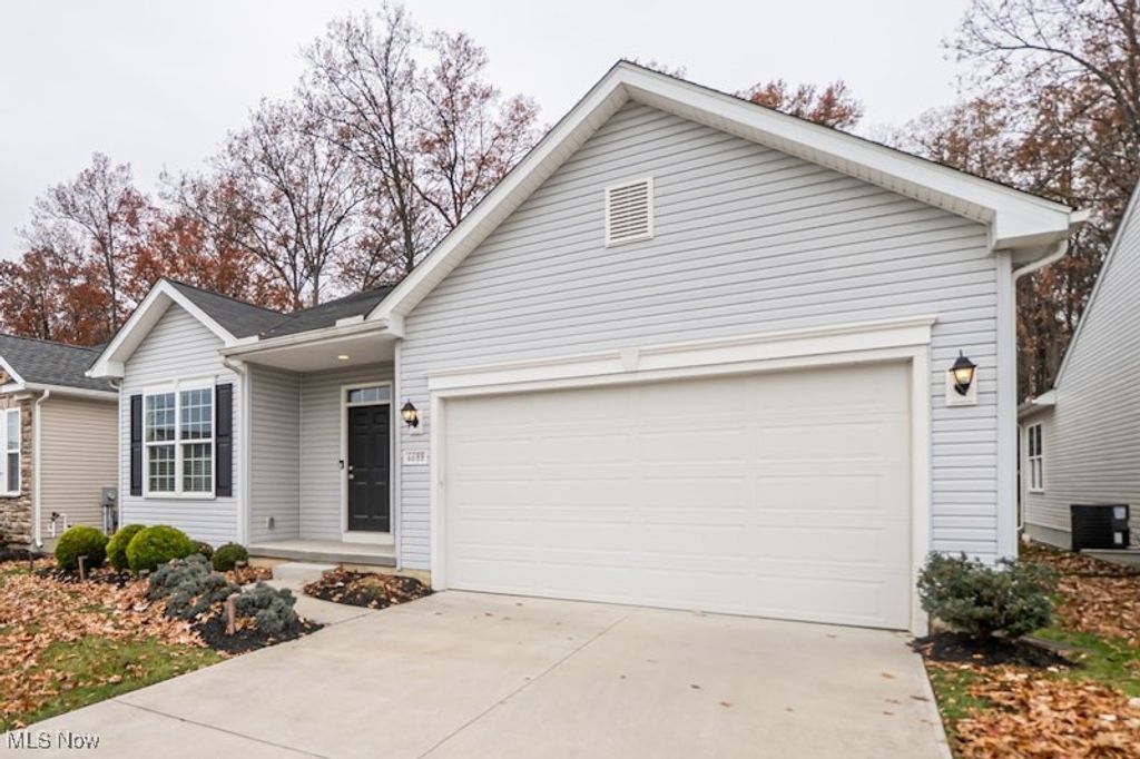 6688 Amber Way, North Ridgeville, OH 44039
