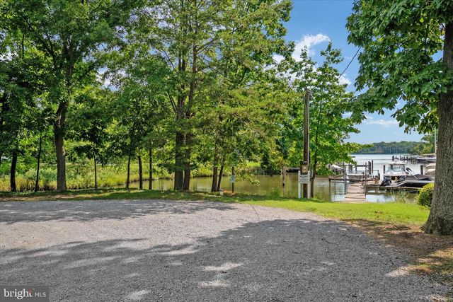 1718 MILLSTONE DR, Edgewater, MD 21037