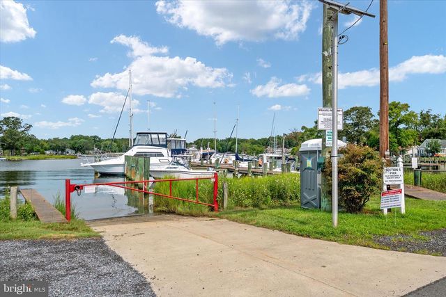 1718 MILLSTONE DR, Edgewater, MD 21037