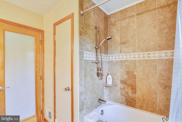 1755 GLASTONBERRY, Potomac, MD 20854
