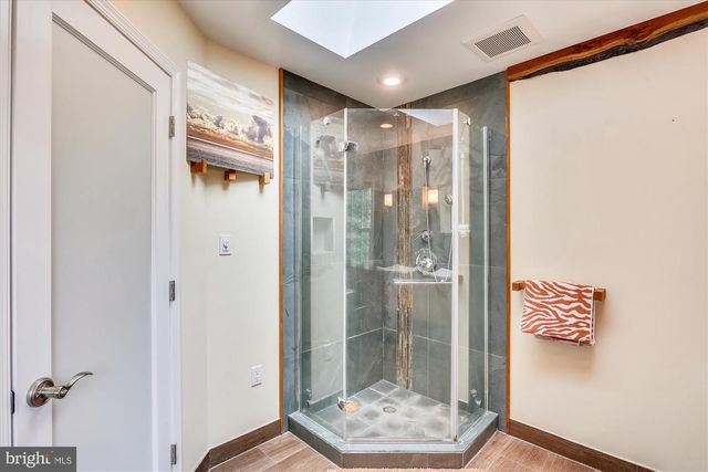 1755 GLASTONBERRY, Potomac, MD 20854