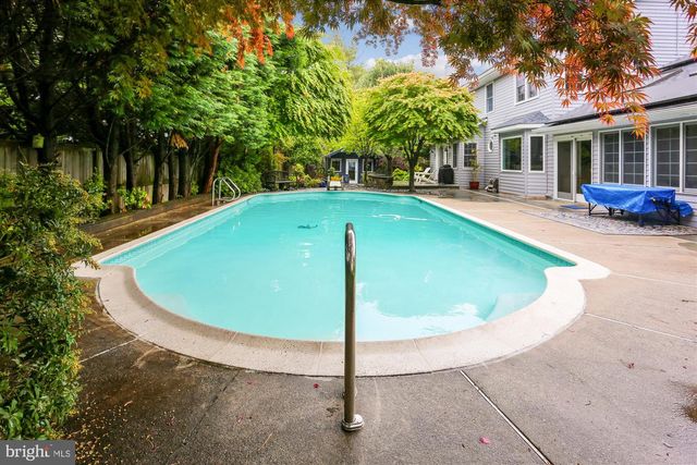 1755 GLASTONBERRY, Potomac, MD 20854