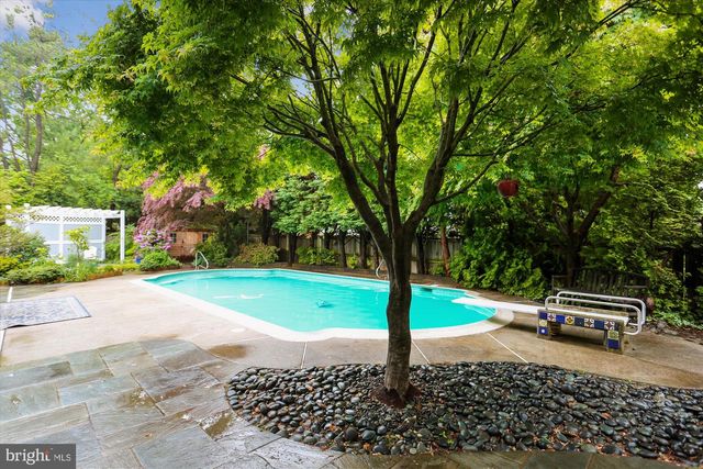 1755 GLASTONBERRY, Potomac, MD 20854