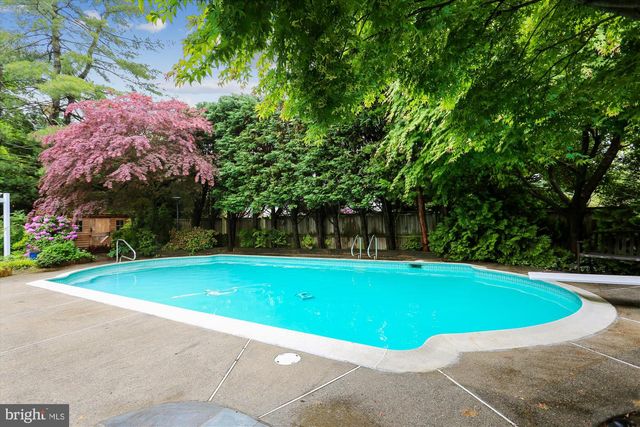 1755 GLASTONBERRY, Potomac, MD 20854