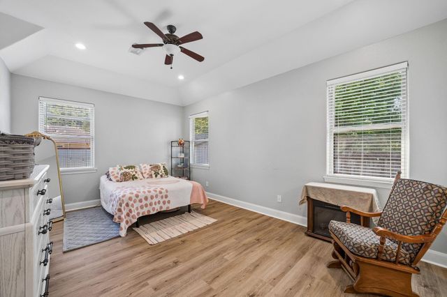 6128 Shelburne Street, Houston, TX 77396