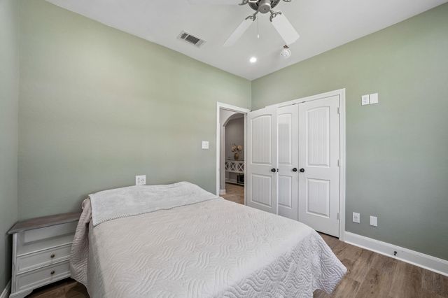 6128 Shelburne Street, Houston, TX 77396