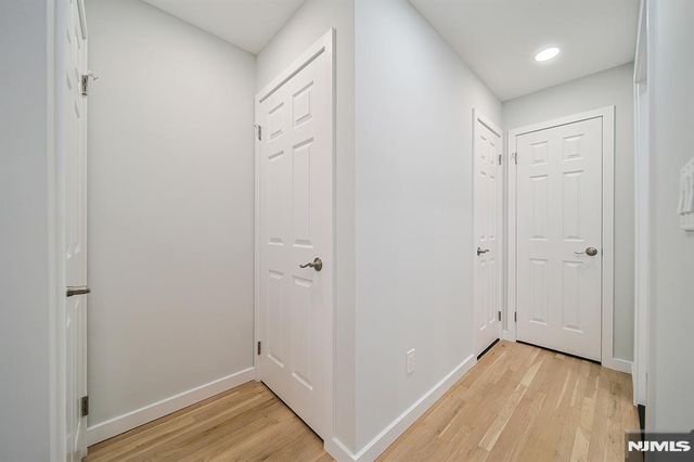 196 Madison Avenue 15, Dumont, NJ 07628