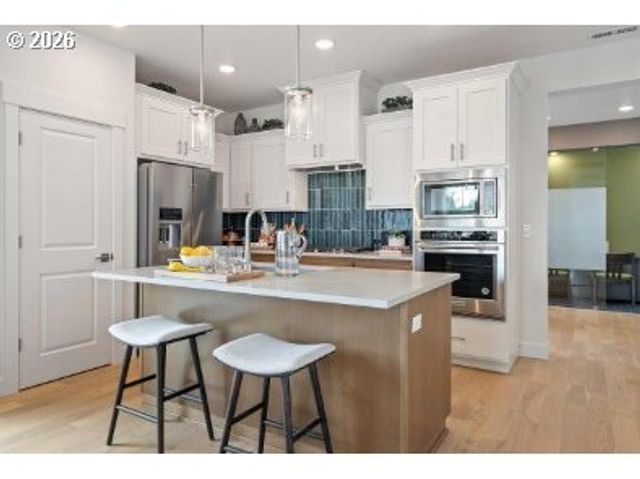 8568 Se Crabapple St, Hillsboro, OR 97123