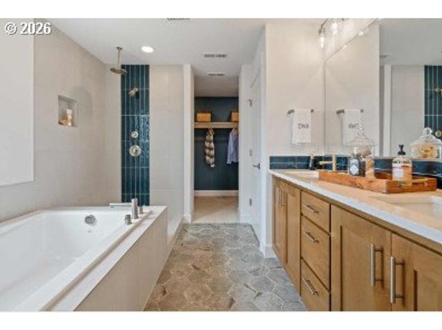 8568 Se Crabapple St, Hillsboro, OR 97123