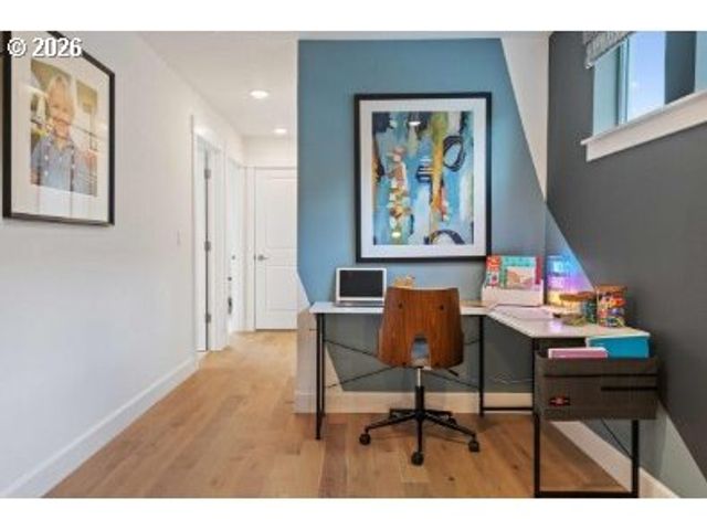 8568 Se Crabapple St, Hillsboro, OR 97123