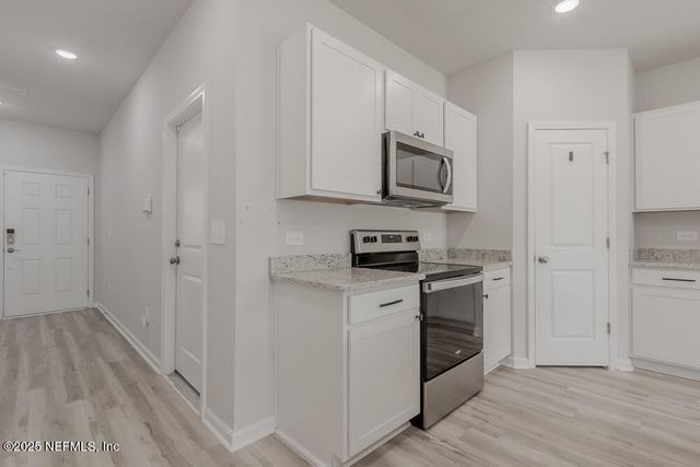 14438 MACADAMIA Lane, Jacksonville, FL 32218