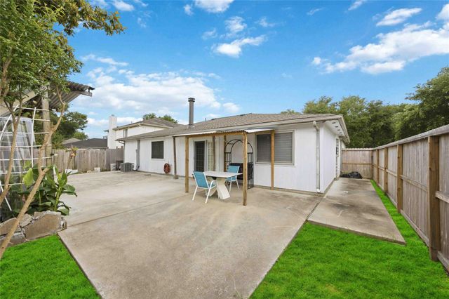 18034 June Forest Drive, Humble, TX 77346
