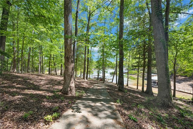 217 Shore Drive, Anderson, SC 29625