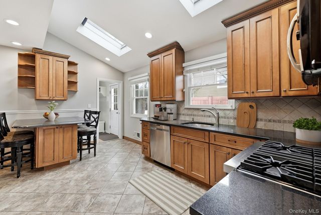 7 Highland Drive, Ardsley, NY 10502