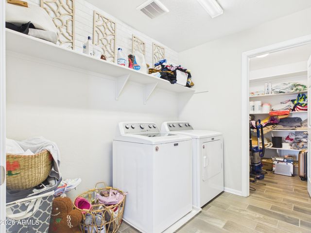 19601 W TURNEY Avenue, Litchfield Park, AZ 85340