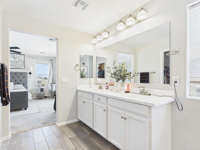 19601 W TURNEY Avenue, Litchfield Park, AZ 85340