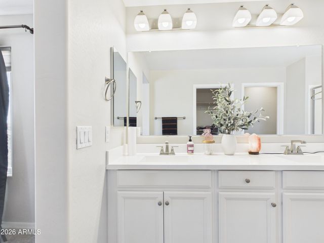 19601 W TURNEY Avenue, Litchfield Park, AZ 85340
