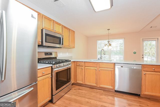 208 Pebble Creek Court, Woodstock, GA 30189