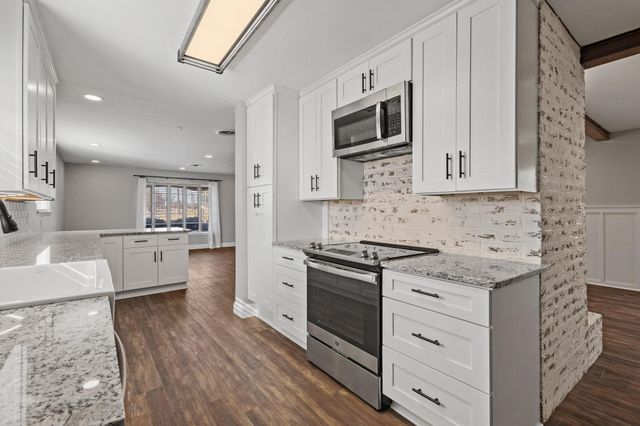 1216 W Lamberth Road, Sherman, TX 75092