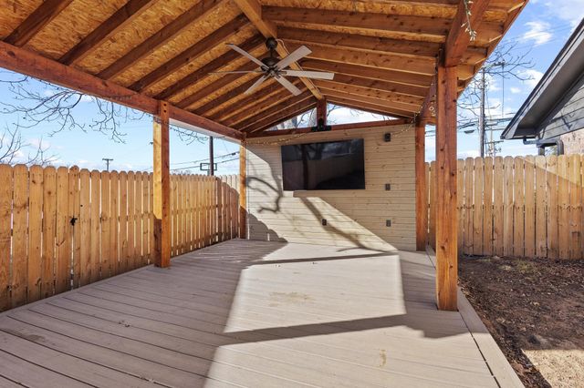 1216 W Lamberth Road, Sherman, TX 75092