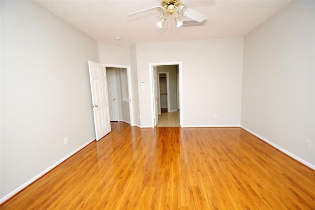 1115 Oxford Mills Lane, Sugar Land, TX 77479