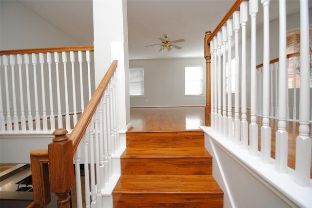 1115 Oxford Mills Lane, Sugar Land, TX 77479