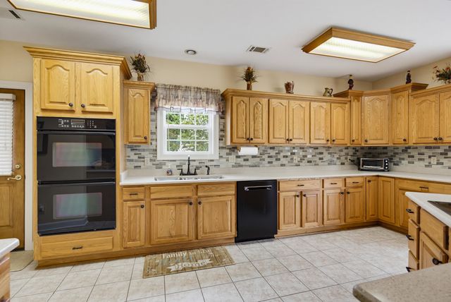 10465 BENTBROOKE DR, Lakeland, TN 38002