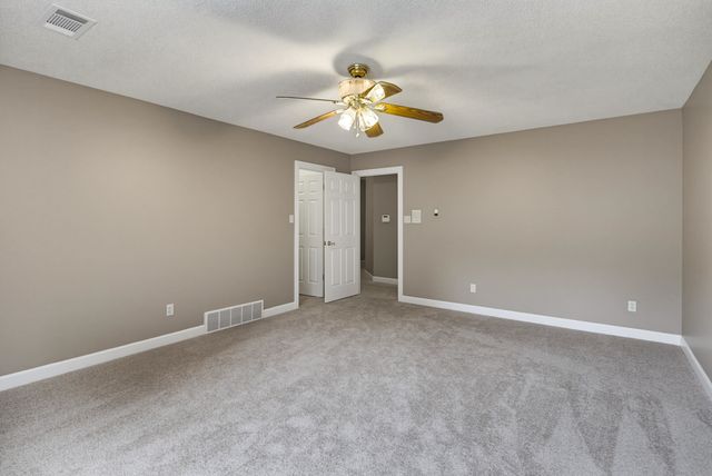 10465 BENTBROOKE DR, Lakeland, TN 38002