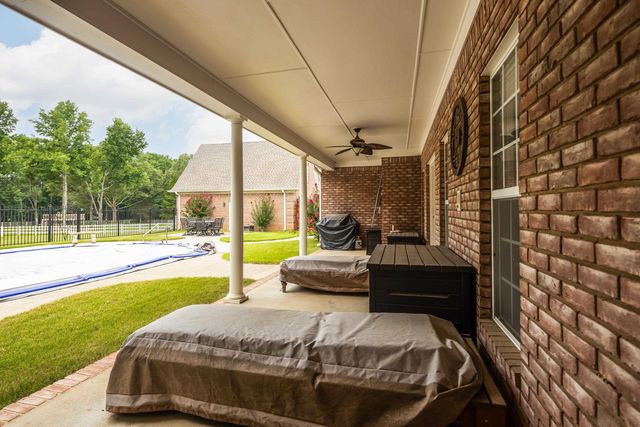 10465 BENTBROOKE DR, Lakeland, TN 38002