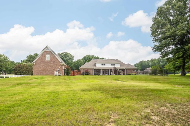 10465 BENTBROOKE DR, Lakeland, TN 38002