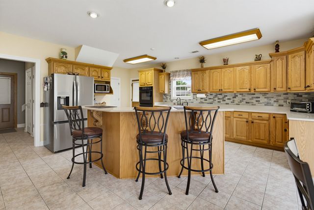 10465 BENTBROOKE DR, Lakeland, TN 38002