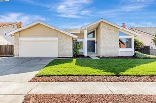 260 Jacaranda Dr, Fremont, CA 94539