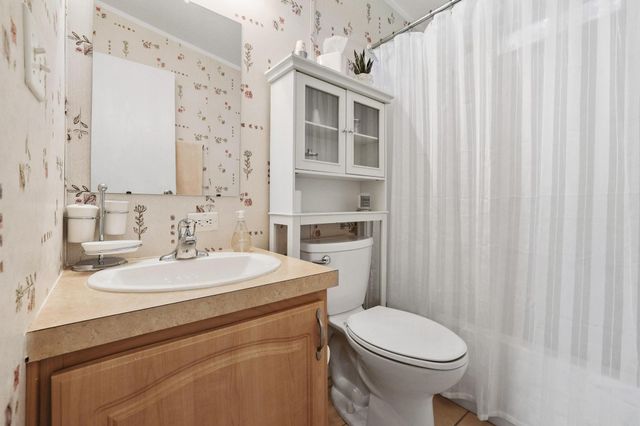 7406 Lakeview Drive, Bonham, TX 75418