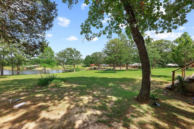 7406 Lakeview Drive, Bonham, TX 75418