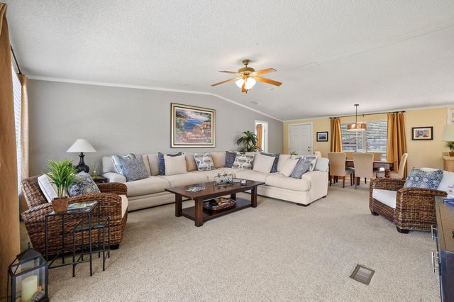 7406 Lakeview Drive, Bonham, TX 75418
