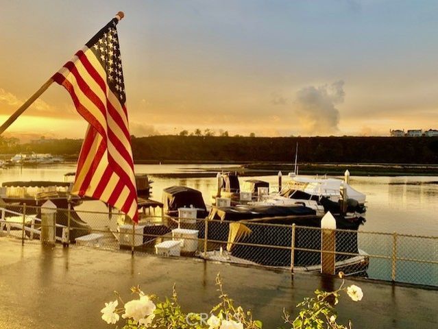 10 SARATOGA 10, Newport Beach, CA 92660