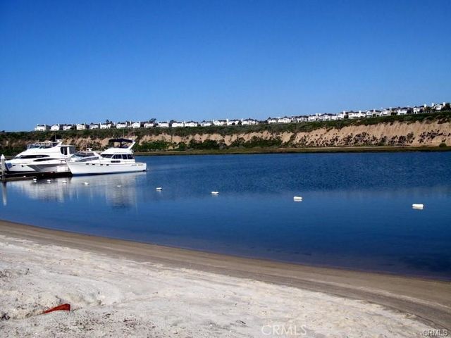 10 SARATOGA 10, Newport Beach, CA 92660