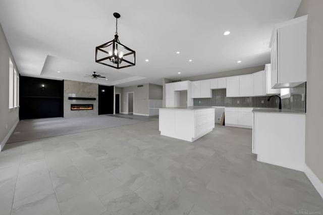 1127 Williamson Circle, Pontiac, MI 48340