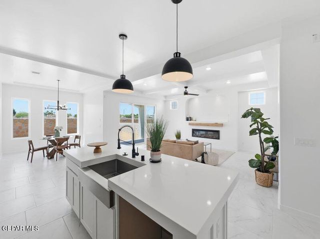 14453 Leyland Parkway, Horizon City, TX 79928