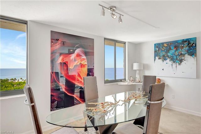 11 Bluebill AVE 1101, Naples, FL 34108