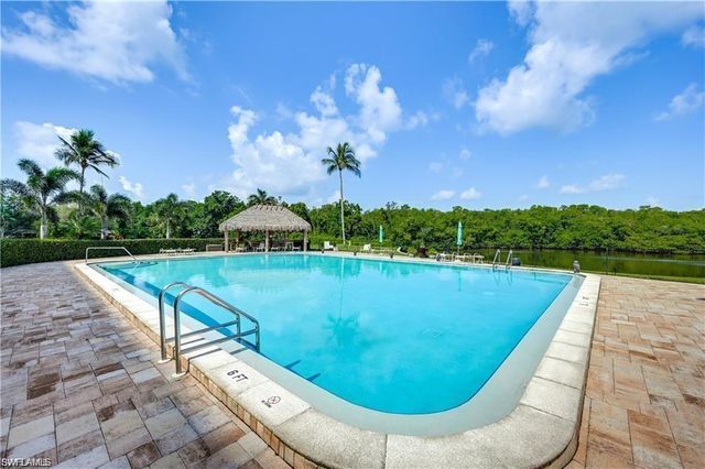 11 Bluebill AVE 1101, Naples, FL 34108