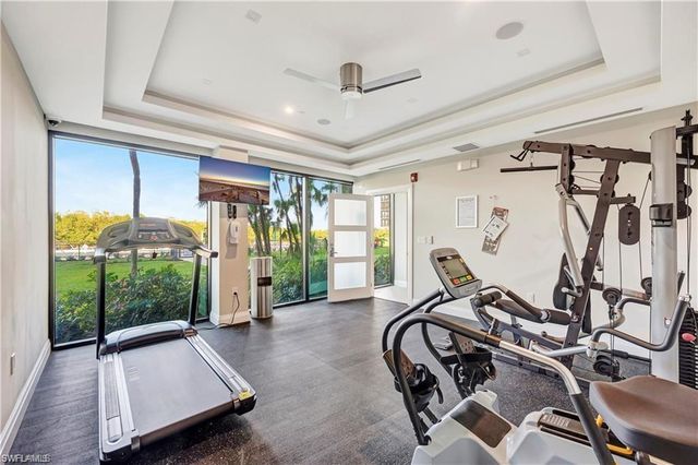 11 Bluebill AVE 1101, Naples, FL 34108