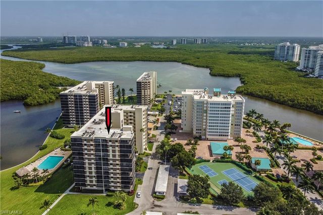 11 Bluebill AVE 1101, Naples, FL 34108