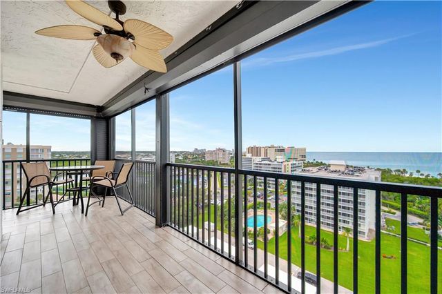 11 Bluebill AVE 1101, Naples, FL 34108