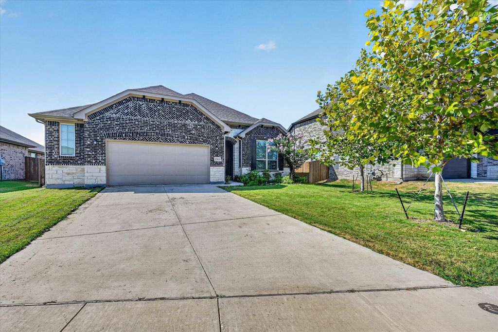 2313 Sheppards Lane, Waxahachie, TX 75167 — photo 2
